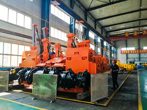 圖片2.jpg 上海創(chuàng)力集團(tuán)下屬大同同力公司圓滿(mǎn)完成久益掘錨機(jī)維修任務(wù)(圖2)