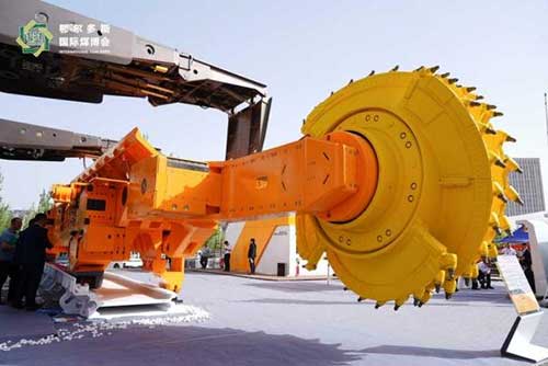 圖片8.jpg 上海創(chuàng)力集團參展第十八屆鄂爾多斯國際煤博會取得圓滿成功(圖8)