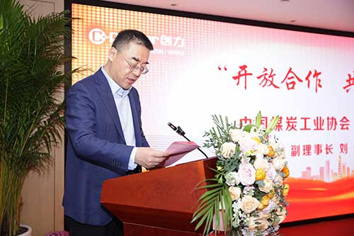 劉峰.jpg 劉峰.jpg