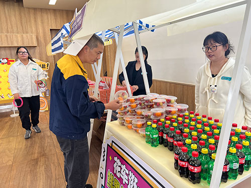 微信圖片_20251103143508_73_84.jpg 【喜迎食堂新篇章 共品舌尖幸福感】創力集團食堂運營模式升級暨開業活動取得圓滿成功(圖7)