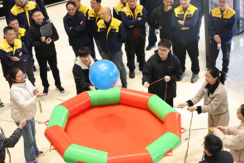 眾星捧月2.jpg 躍動創力 智勝未來 | 創力集團2025年主題運動會圓滿落幕(圖15)