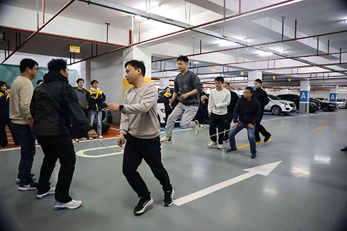 跳長繩4.jpg 躍動創力 智勝未來 | 創力集團2025年主題運動會圓滿落幕(圖13)